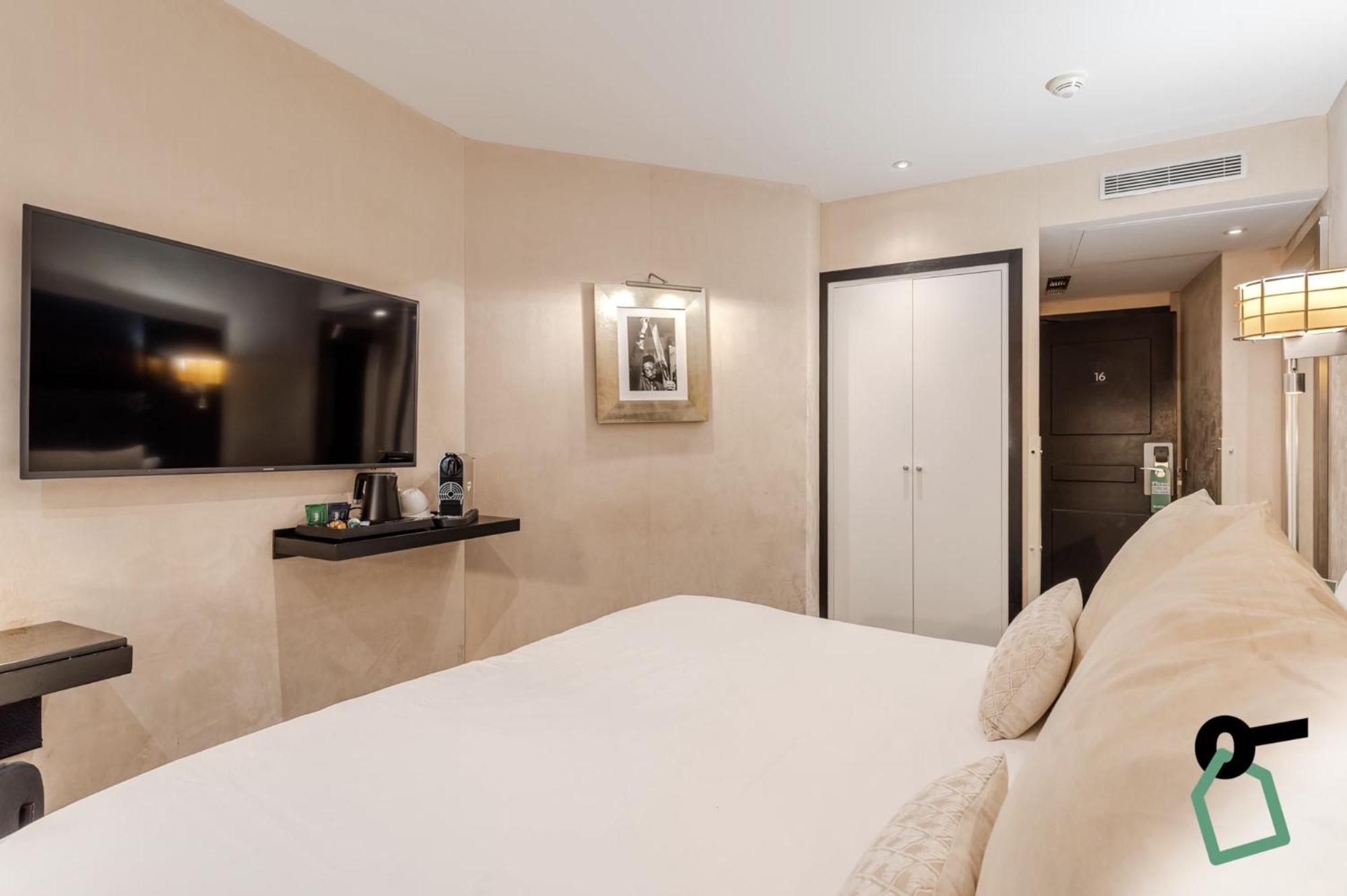 Hotiday Room Collection - Paris Arc De Triomphe Exterior foto